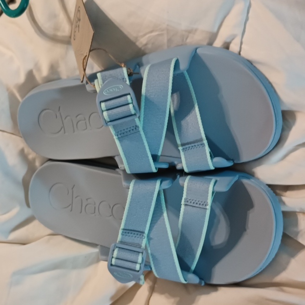 Chaco sz 9 blue new